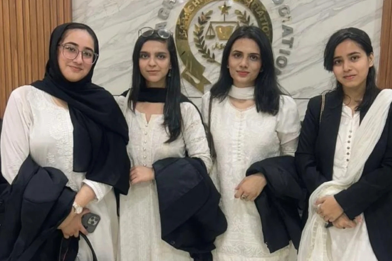 Karachi Campus Students Visit District & Sessions Court